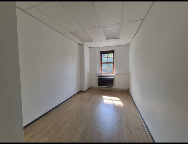 253M² OFFICE TO LET IN SANDTON CENTRAL
